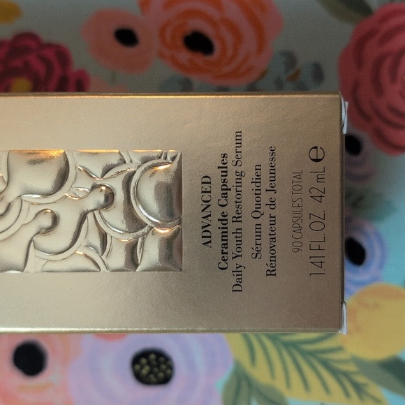 Elizabeth Arden Advanced Ceramide Capsules - Picture 2 of 5